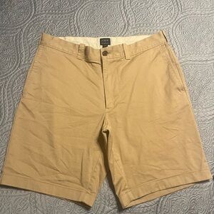 J Crew mens 31 khaki shorts 9 inch inseam